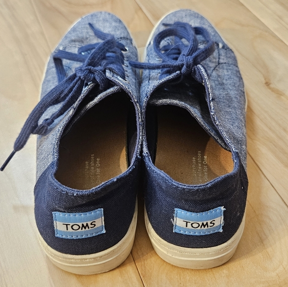 Toms Shoes - TOMS Sneakers LENOX Navy Canvas Sneakers Womens 8, EUC